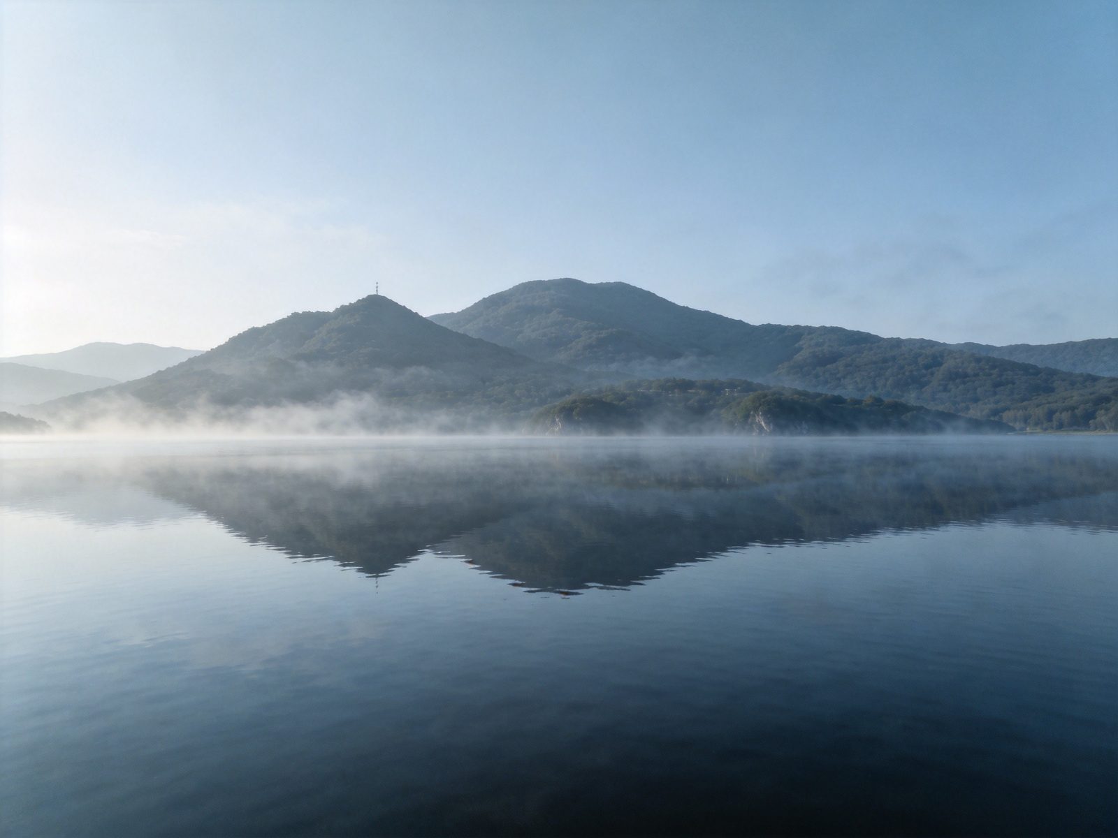 镜泊湖湖面